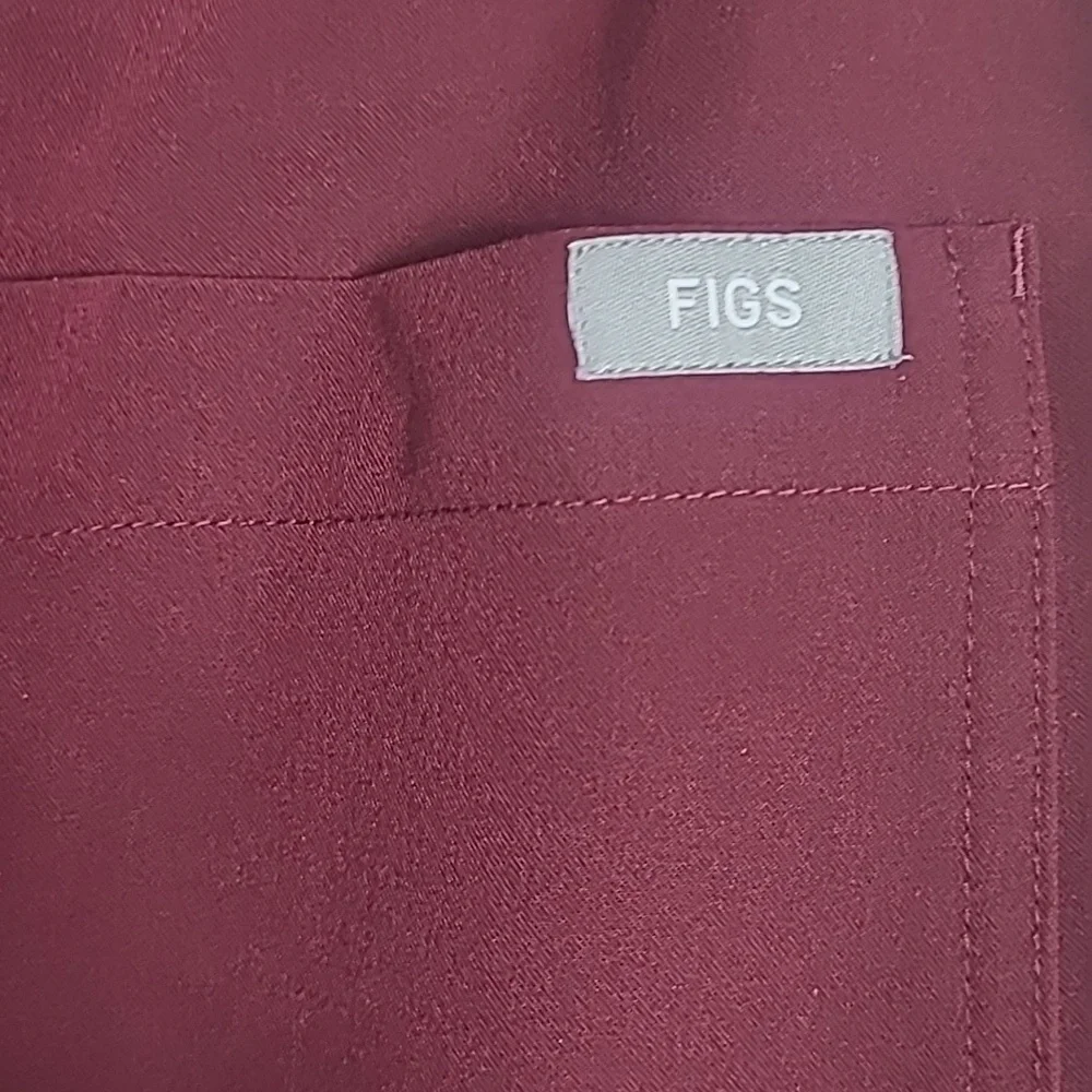 Figs Men's Maroon Joggers Scrubs with Gray Drawstring Size S